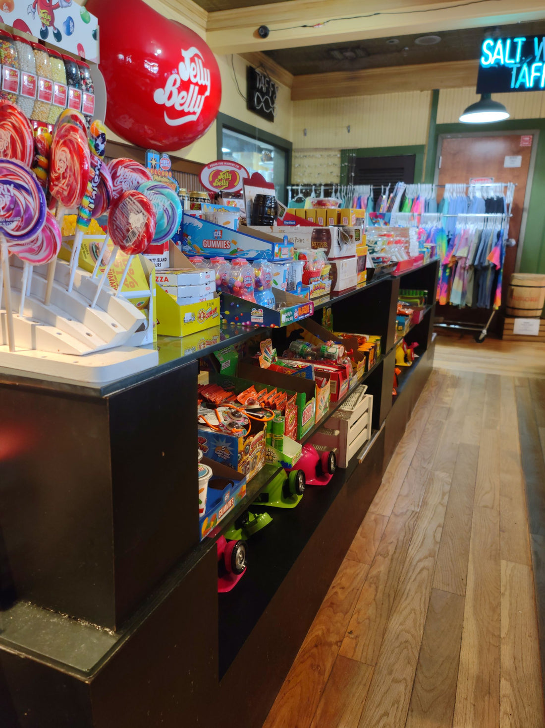Destin Candy Store Candymaker