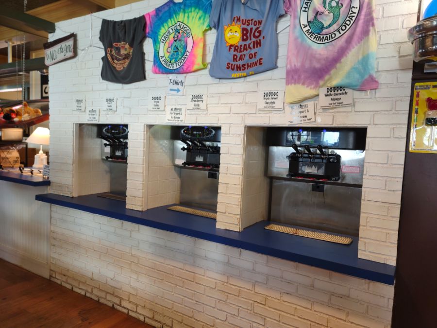 Destin Candy Store Candymaker